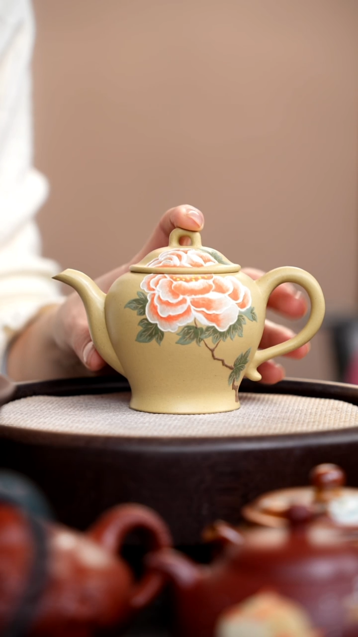 茶壶紫砂本山绿美人肩泥绘牡丹