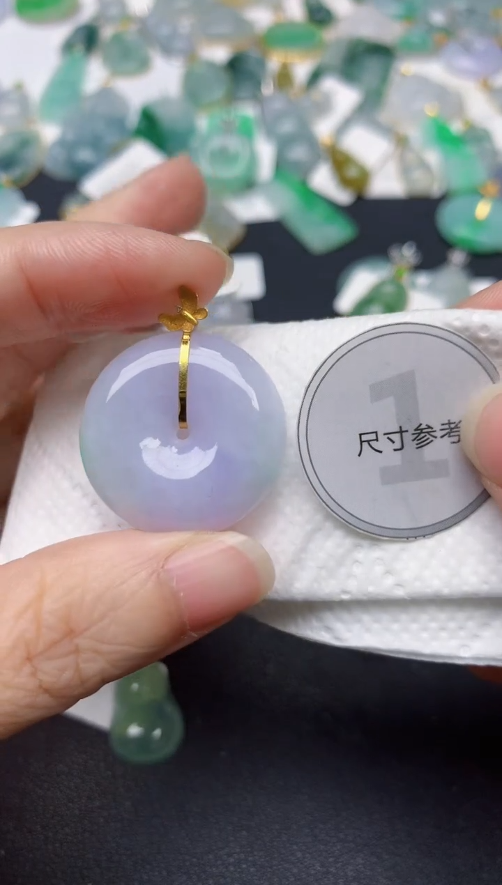 颈饰18K金镶嵌翡翠天然缅甸A货翡翠