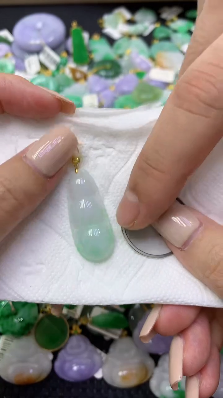 颈饰未镶嵌翡翠天然缅甸翡翠A货