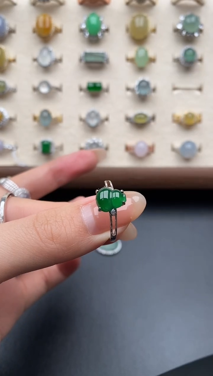 银S925镶嵌戒指翡翠一物一证一礼盒