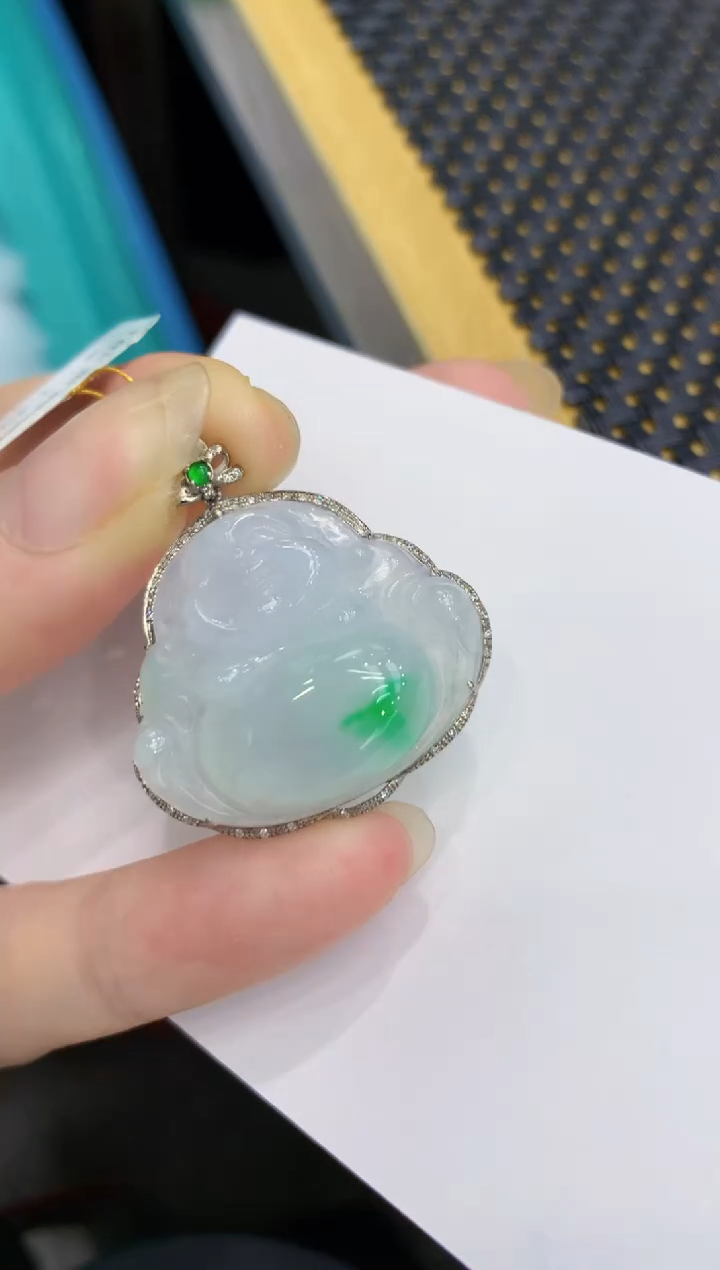 【闪购商品】翡翠颈饰18K金镶嵌8888888888