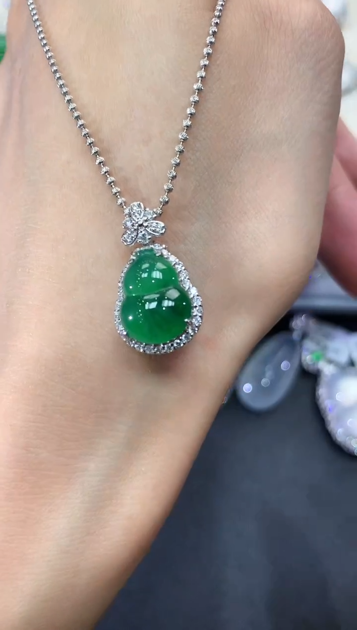 【闪购商品】翡翠吊坠(不含链)18K金镶嵌w43         