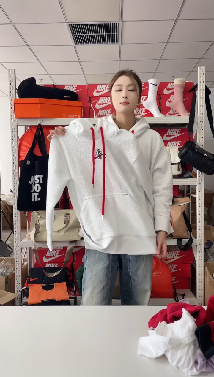 编码  尺码m  胸围衣长  正品直播间过款卫衣