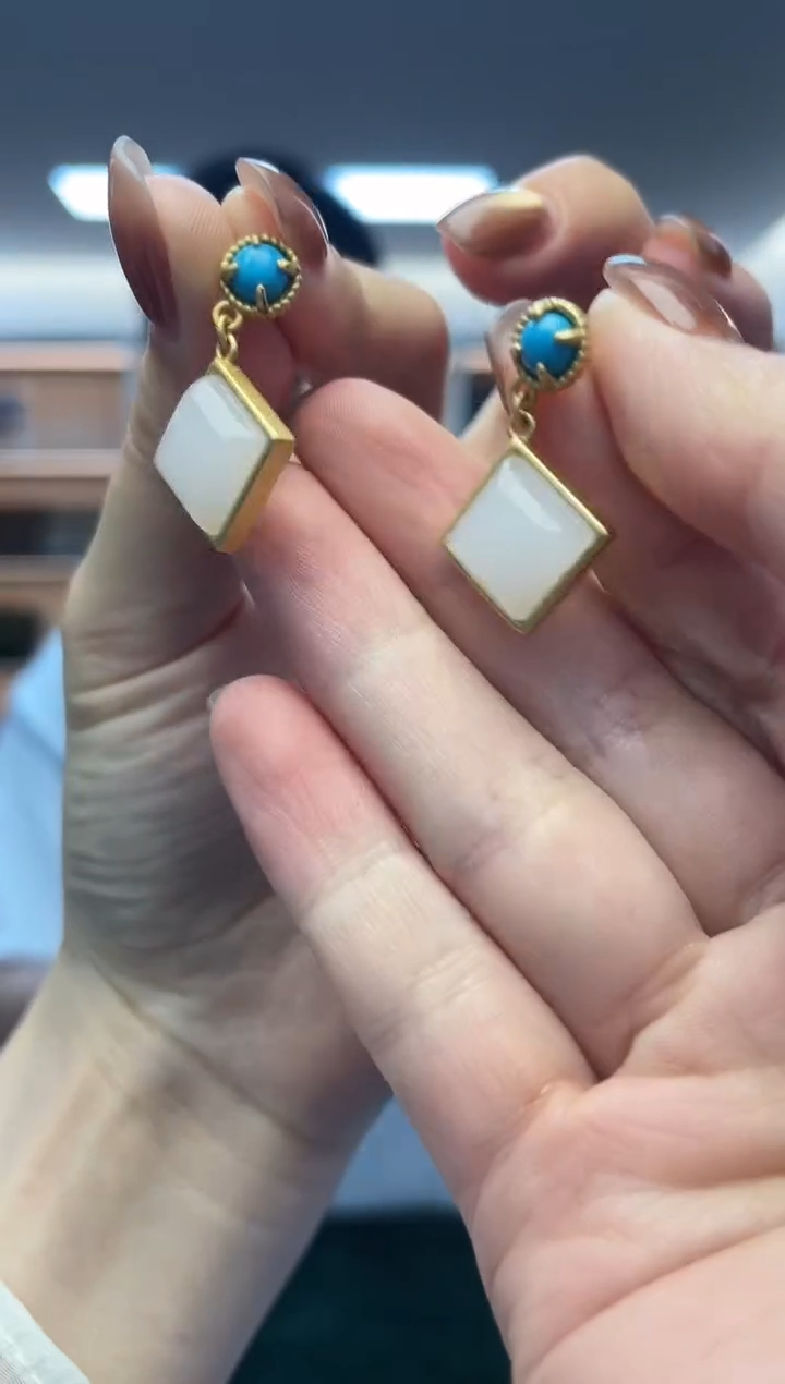 未镶嵌和田玉耳饰（多样性发一件）