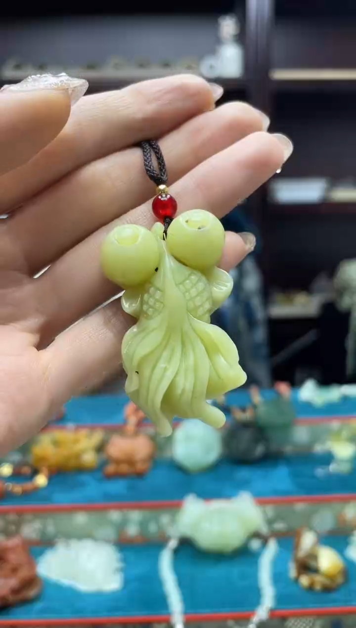 未镶嵌岫玉吊坠·