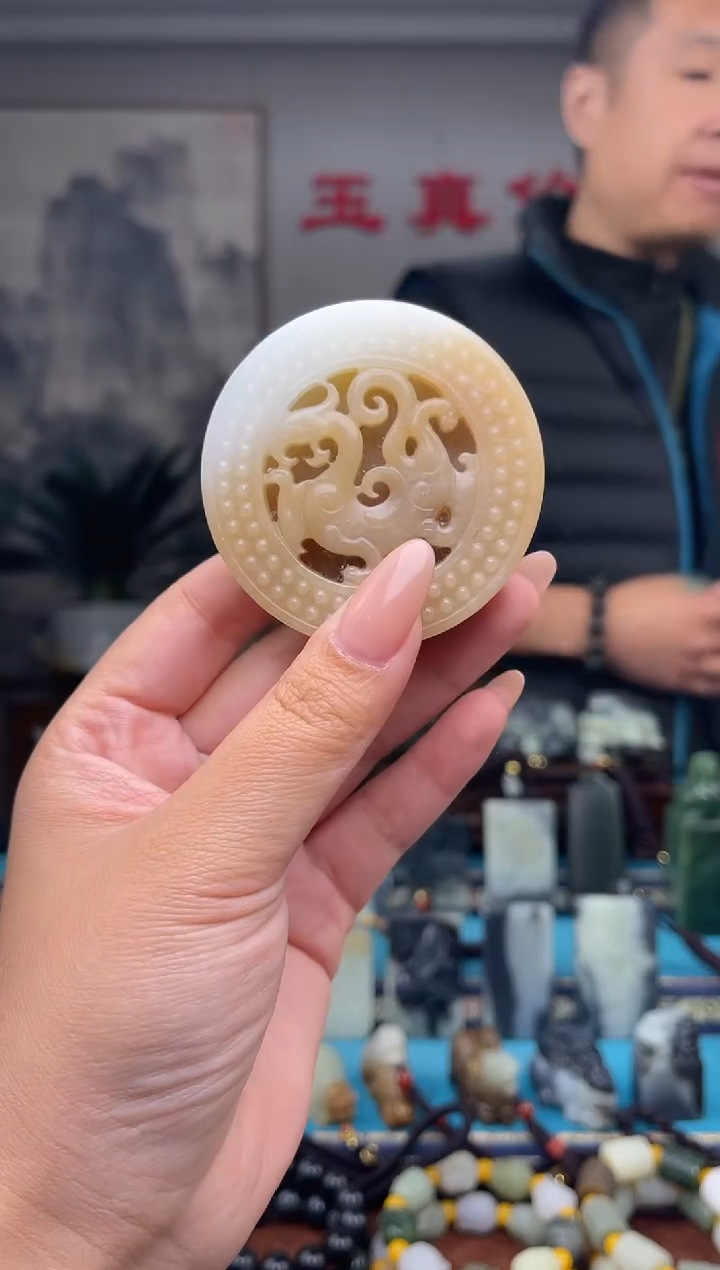 未镶嵌和田玉挂件1