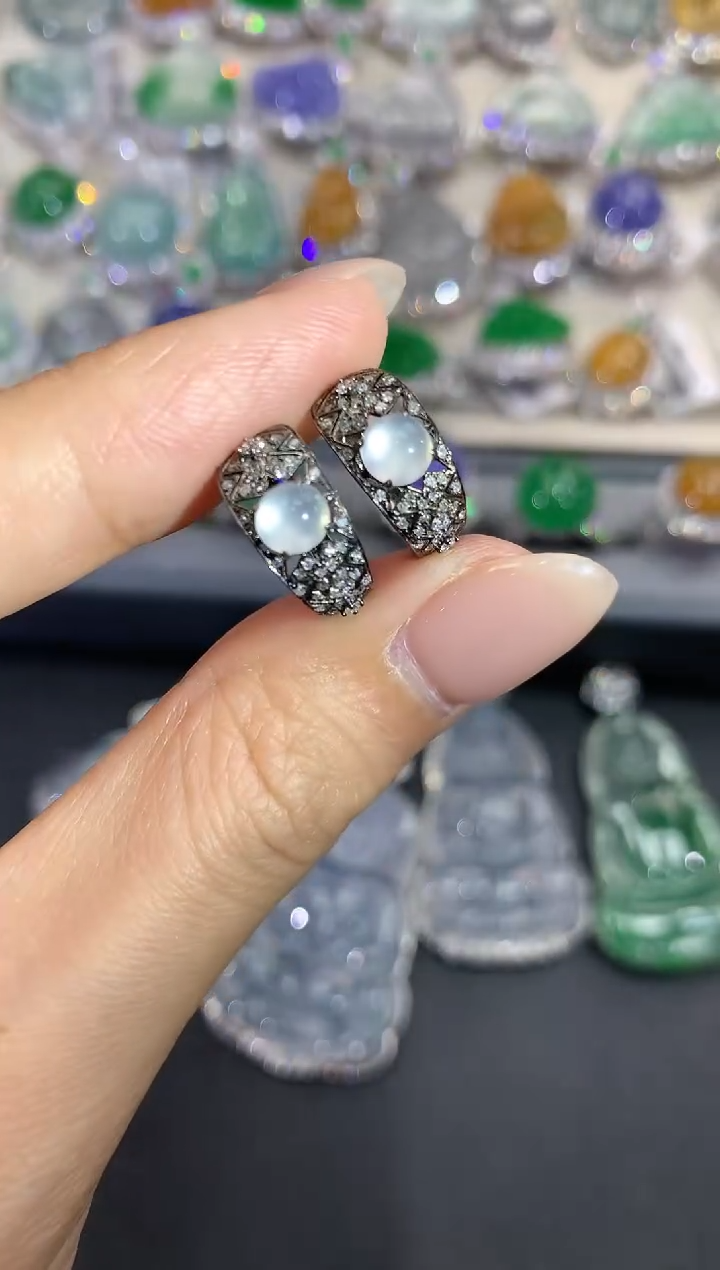 【闪购商品】翡翠耳饰18K金镶嵌w13