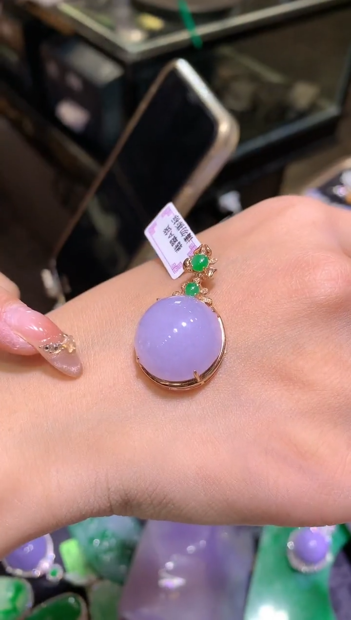 【闪购商品】翡翠吊坠(不含链)18K金镶嵌蛋面