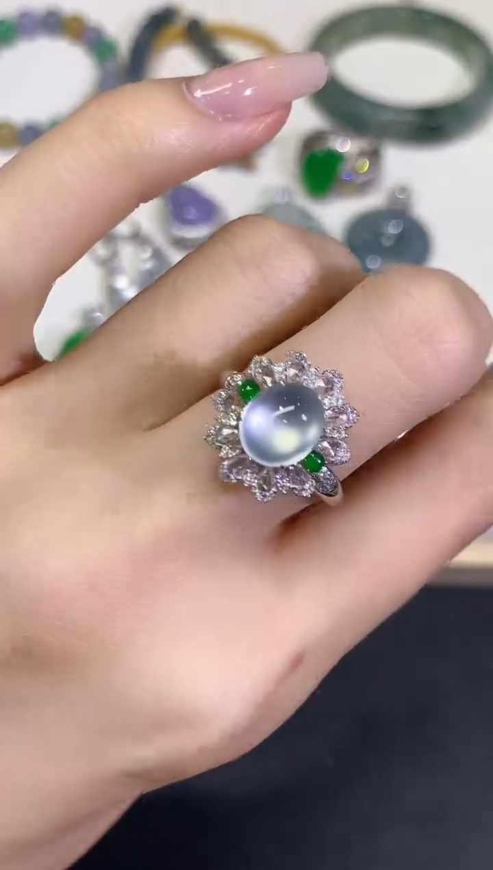 【闪购商品】翡翠颈饰18K金镶嵌团购30