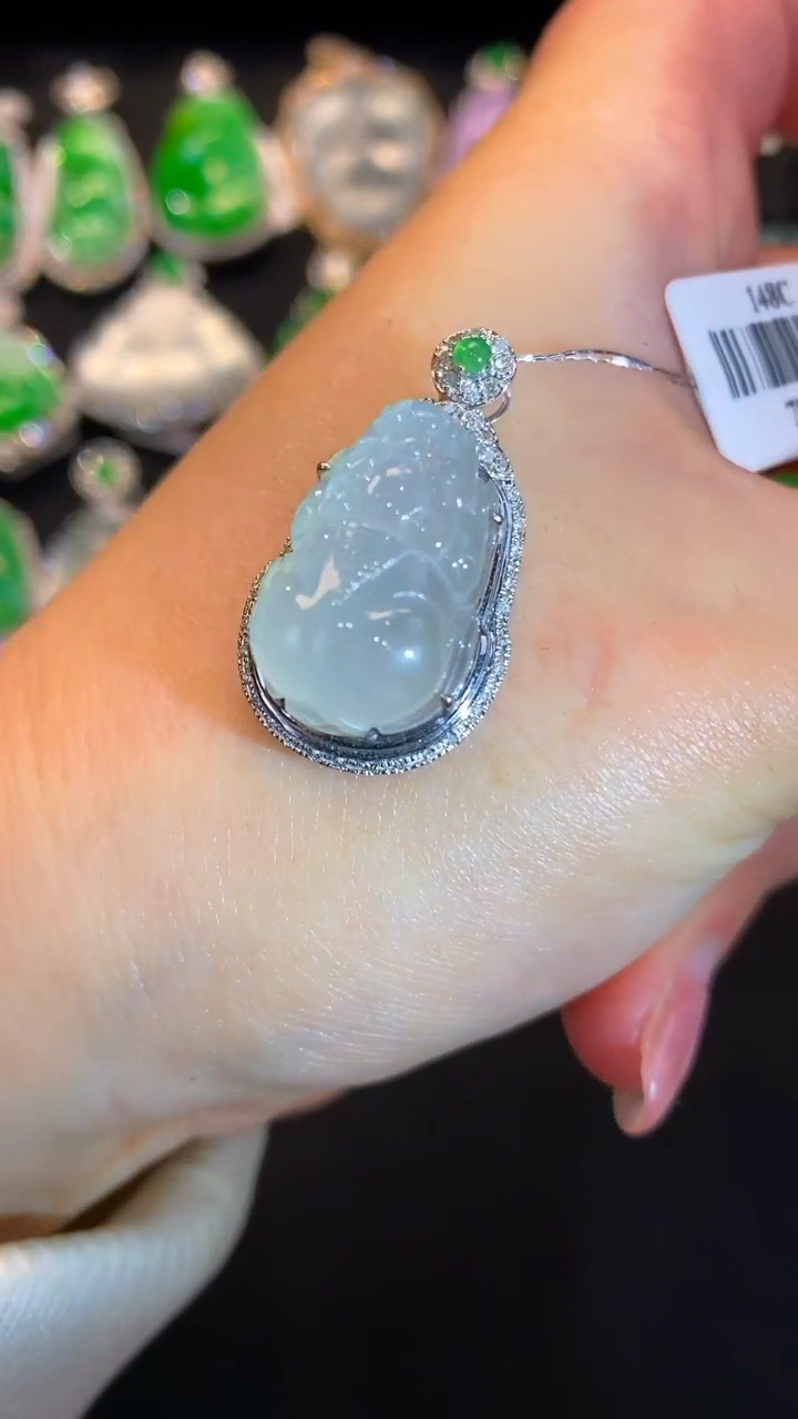 【闪购商品】翡翠吊坠(不含链)18K金镶嵌吊坠