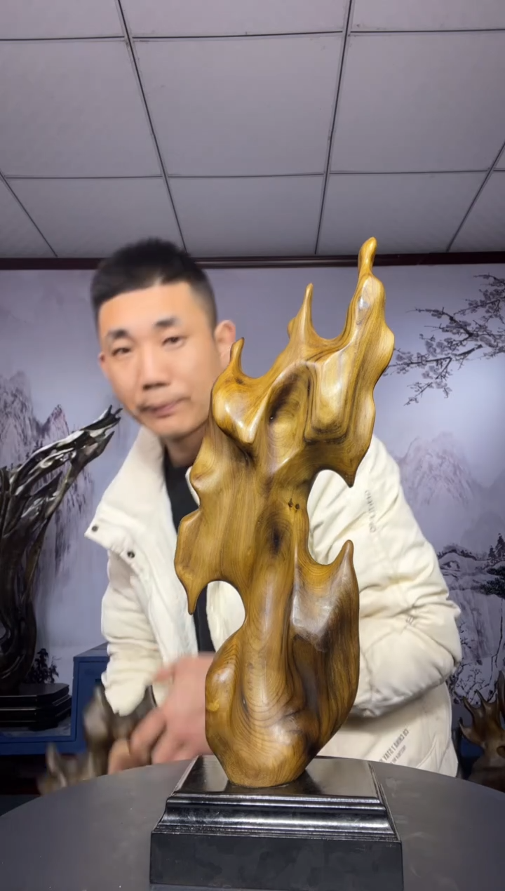 金丝楠木雕款蜀*金丝楠木工艺品摆件