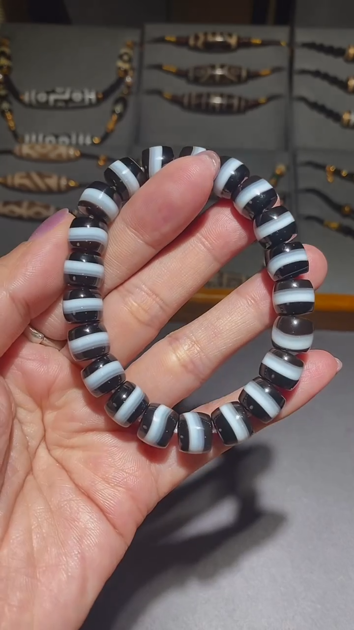 【闪购商品】玛瑙/玉髓手串未镶嵌Y62114线线药师手串