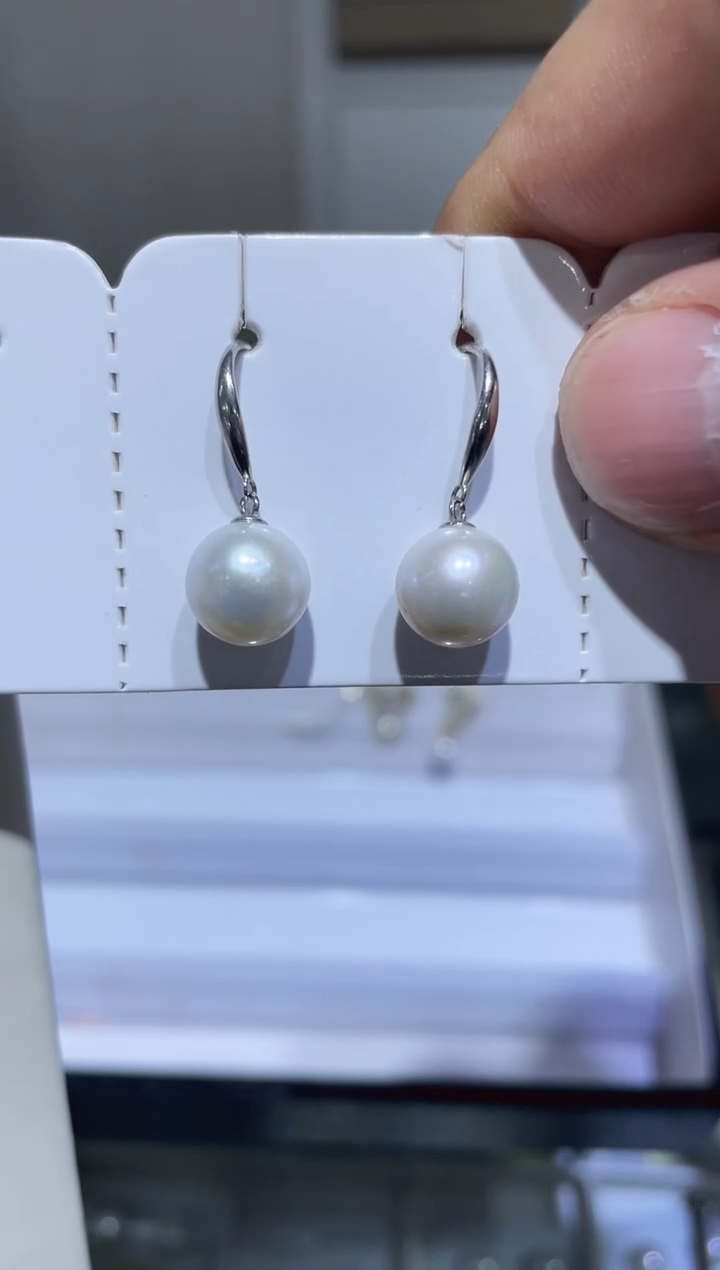【闪购商品】淡水珍珠耳饰银S925镶嵌9-10微瑕耳钩