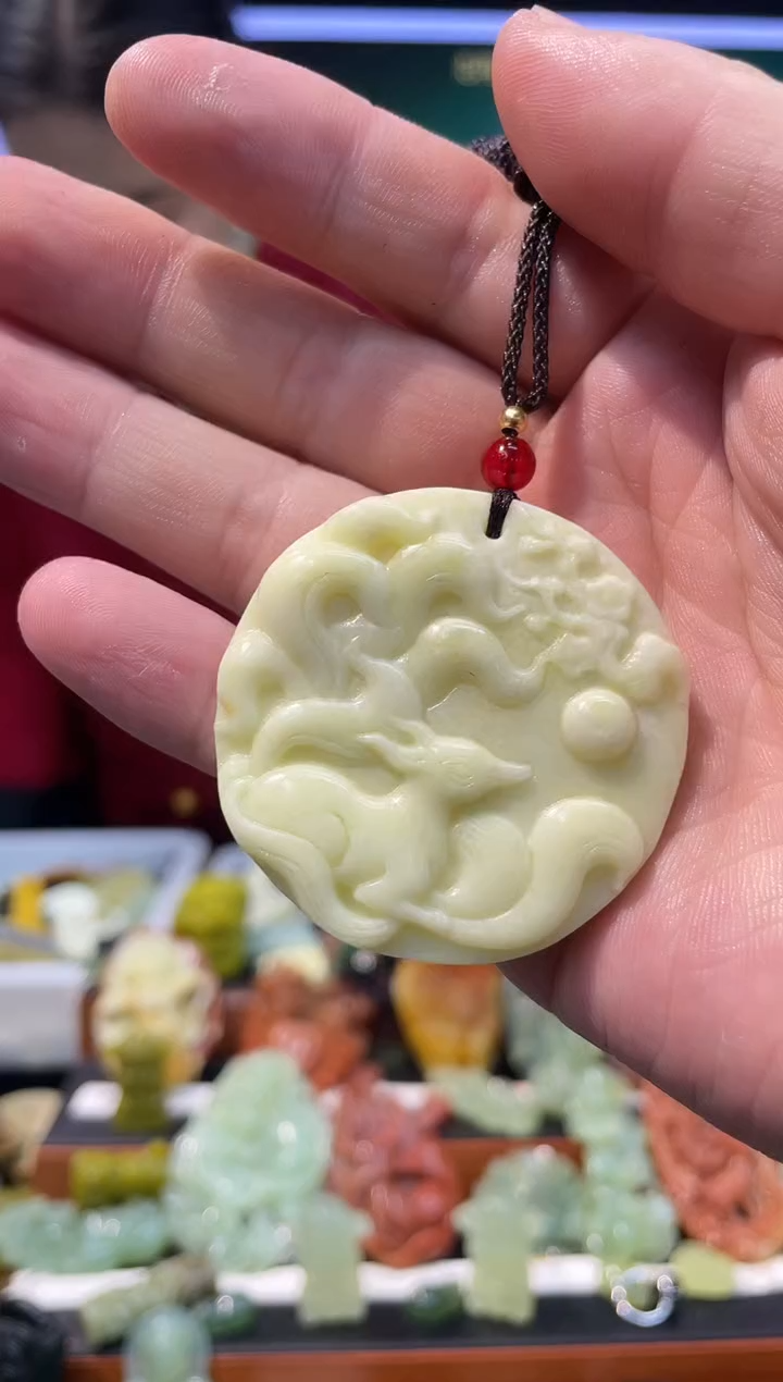 【闪购商品】岫玉吊坠未镶嵌·