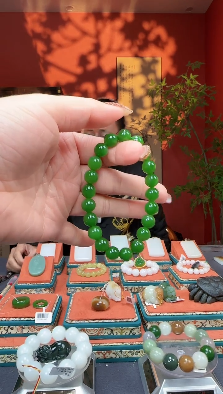 【闪购商品】和田玉手串未镶嵌手串卡9.3