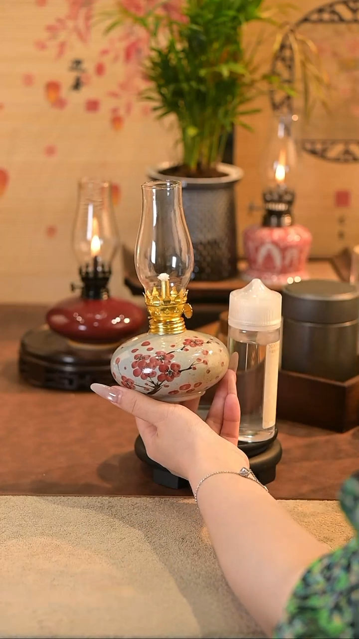 景德镇陶瓷油灯摆件