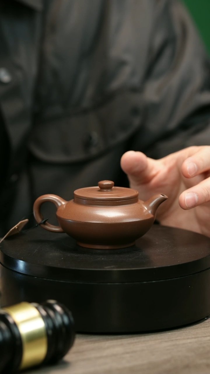 茶壶紫砂秋****。H2438赵信军底槽青汉云