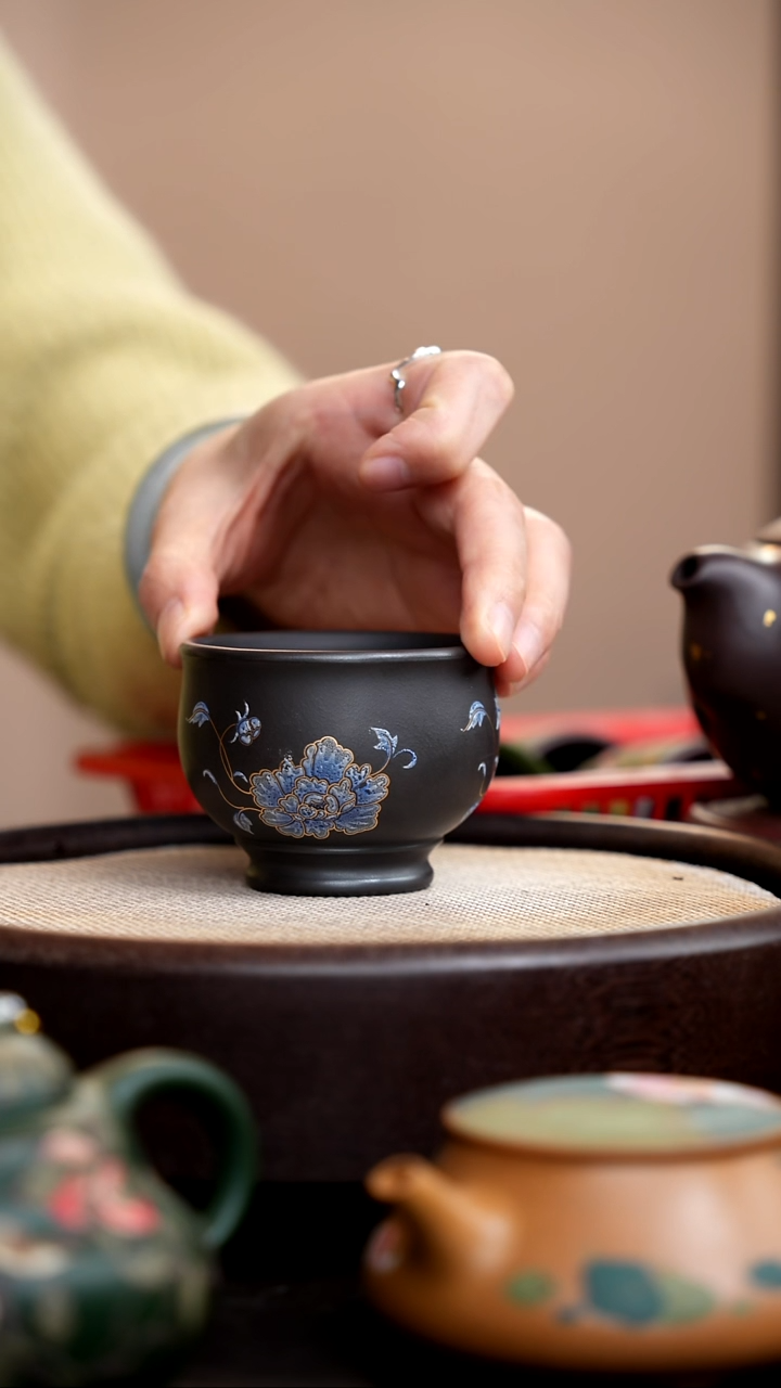 茶壶紫砂石黄大缸杯蓝牡丹