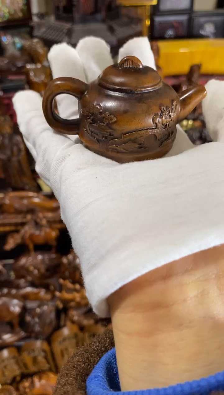 小叶黄杨小件山水壶