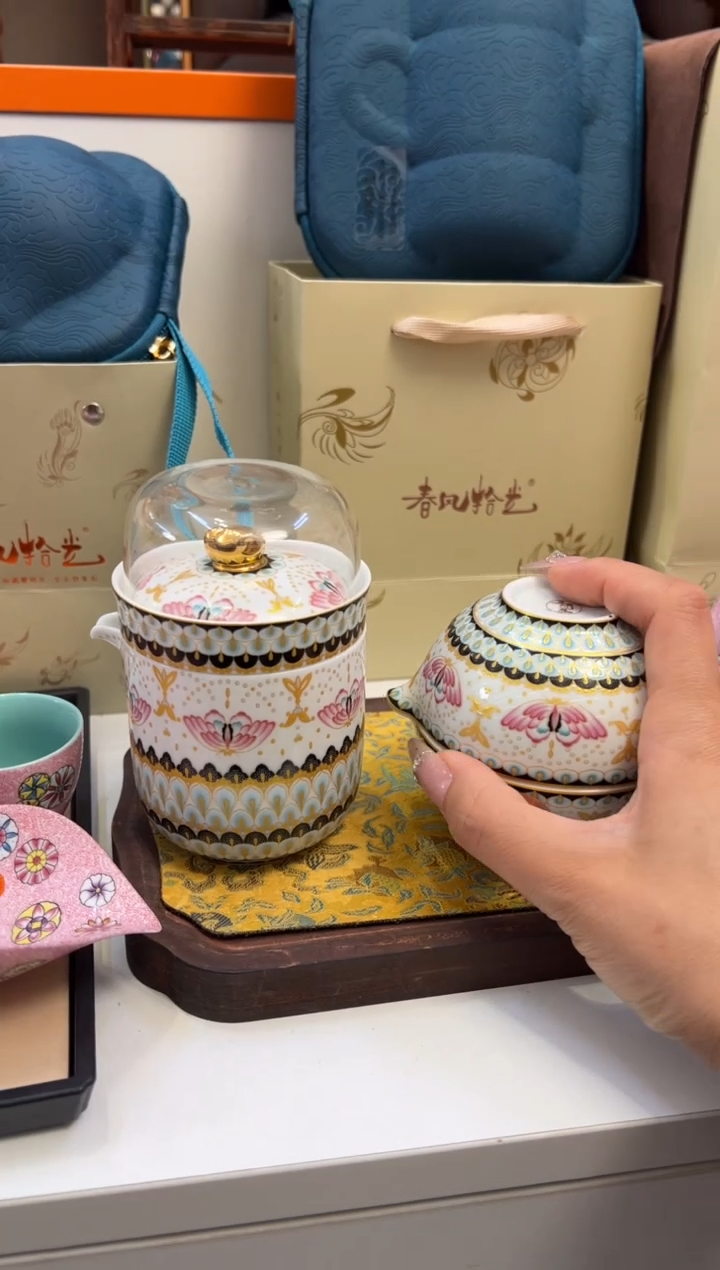 瓷片小乔闪购链接