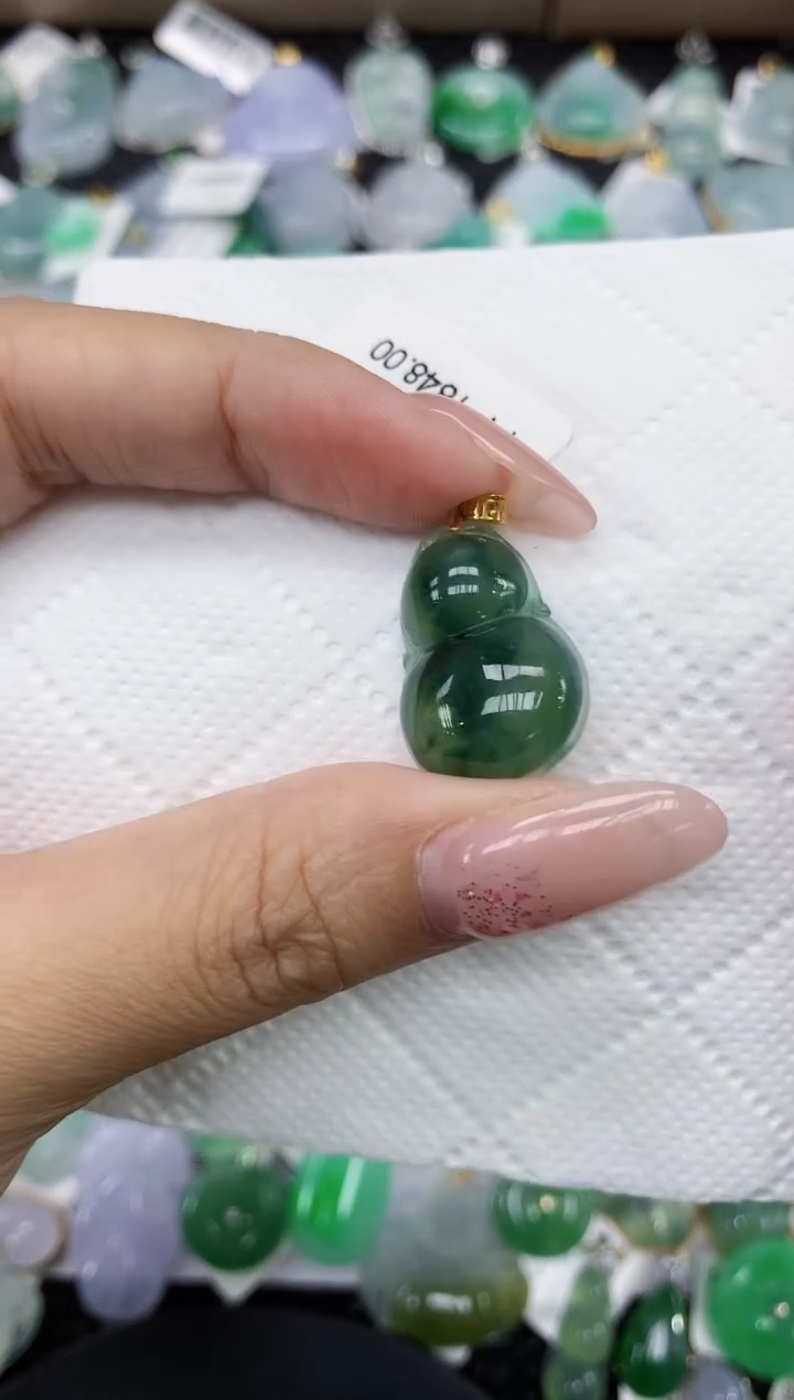 颈饰18K金镶嵌翡翠1111111111