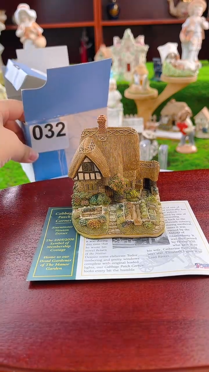 【闪购商品】紫砂茶宠Lilliput中古小房子032