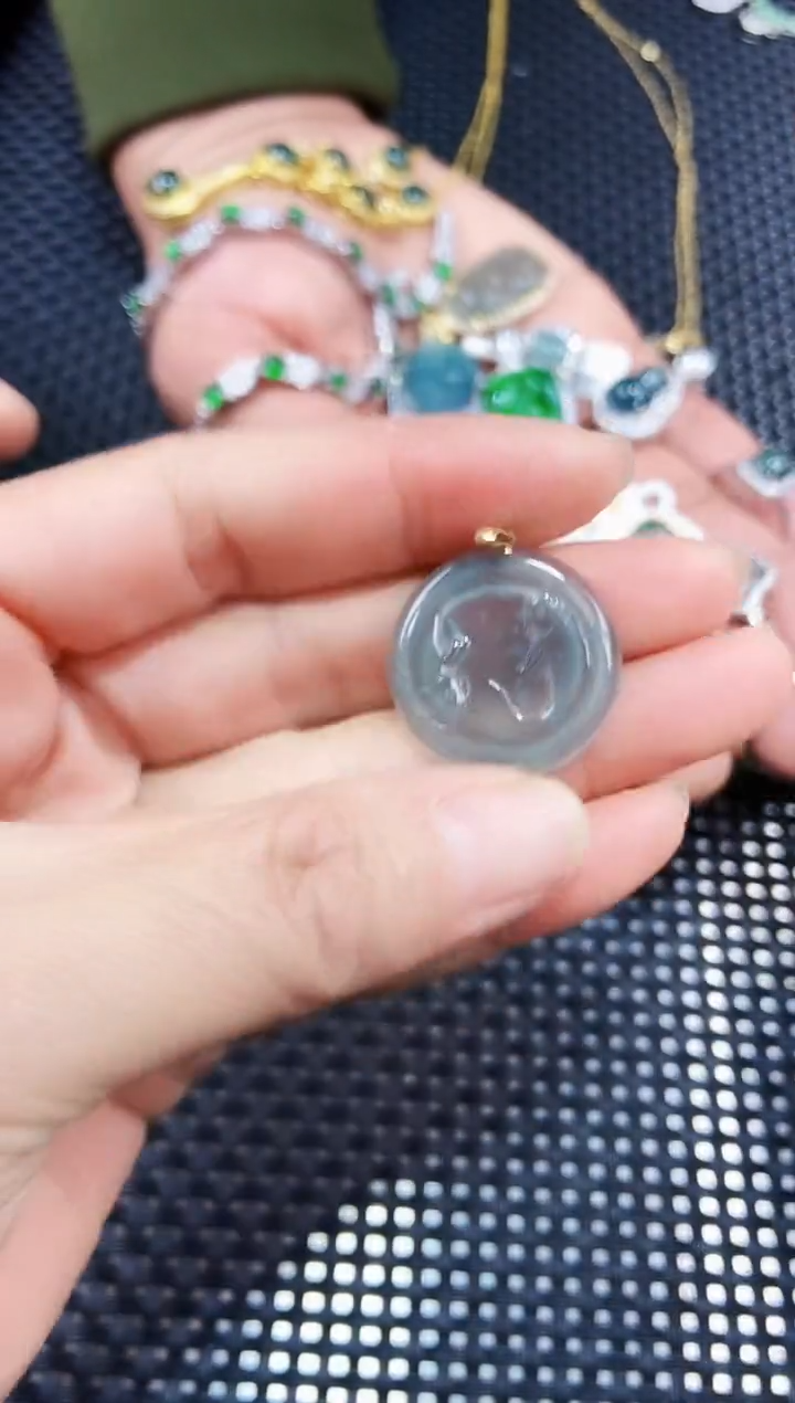 【闪购商品】翡翠吊坠(不含链)未镶嵌11111111