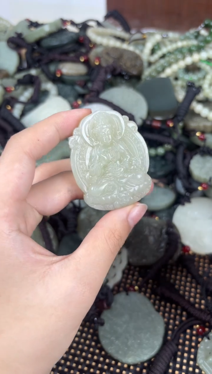 【闪购商品】和田玉颈饰未镶嵌1