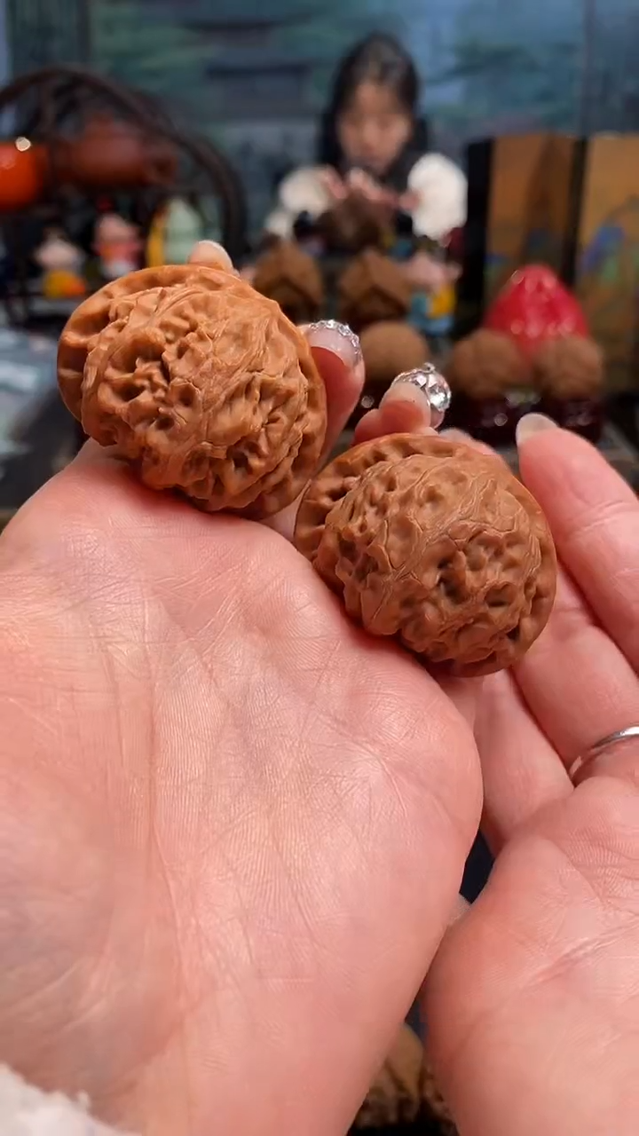 【闪购商品】文玩核桃把件H827宫灯43