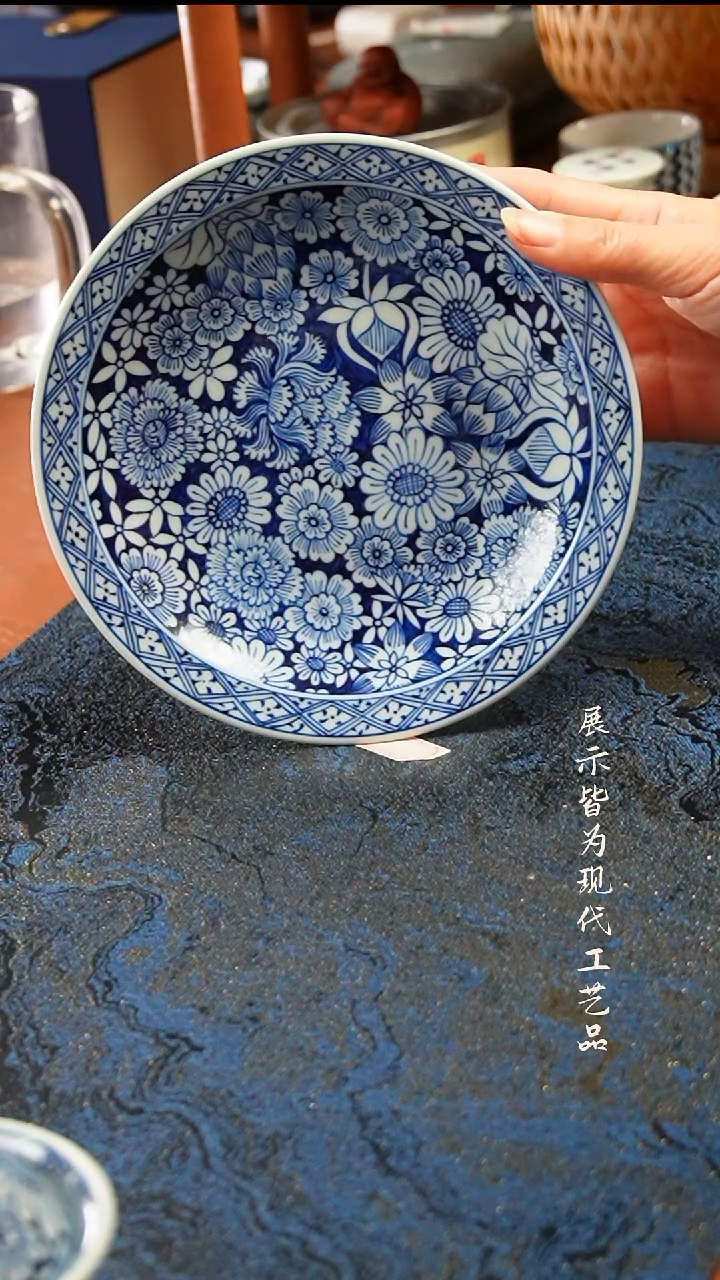 景德镇陶瓷万花壶成