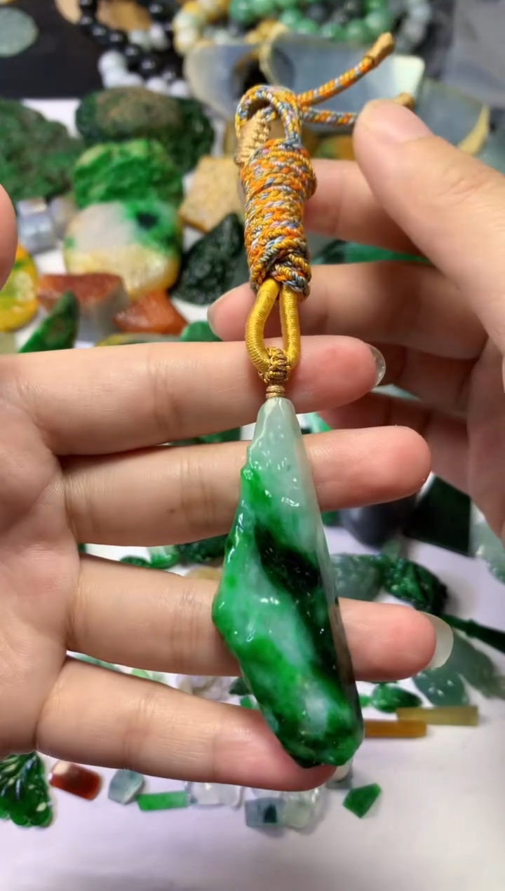 颈饰未镶嵌翡翠^****^145天然翡翠
