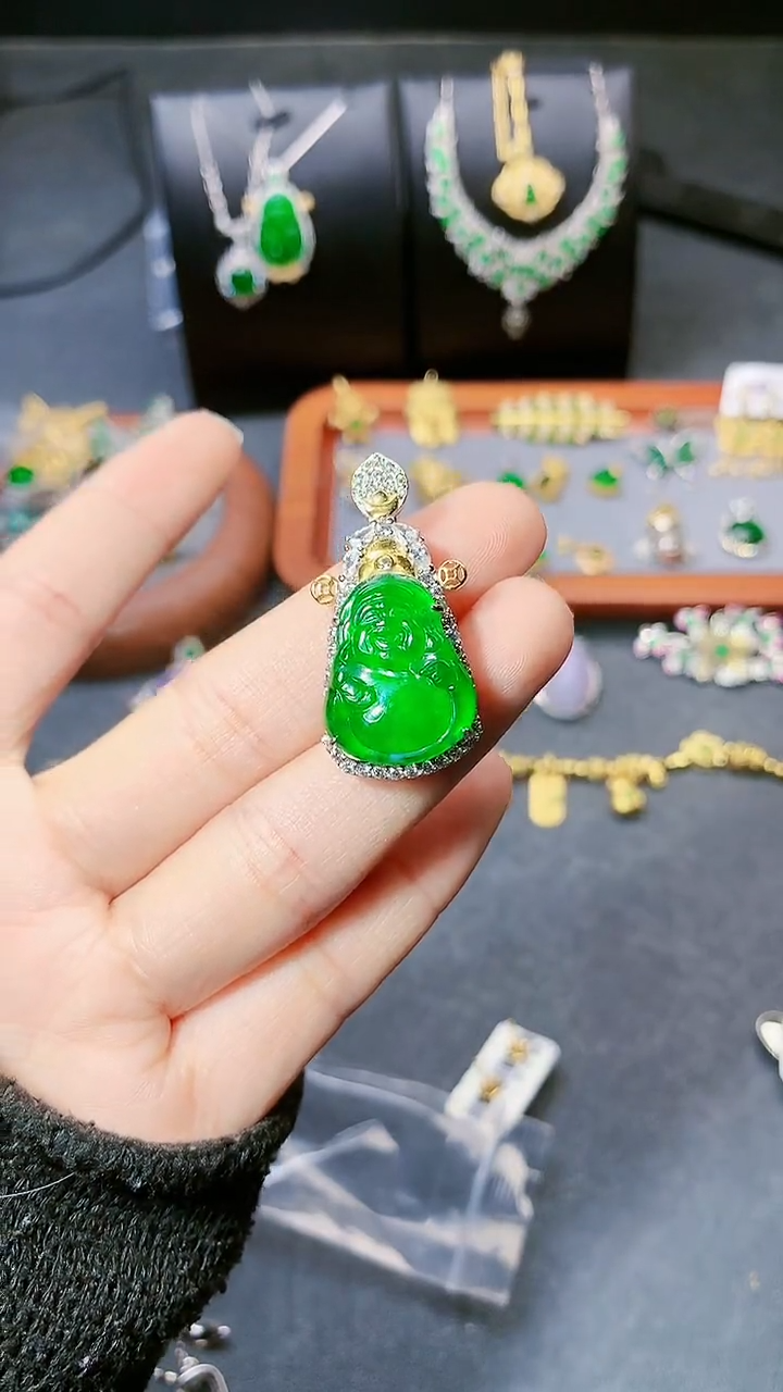 【闪购商品】翡翠吊坠(赠链)银S925镶嵌吊坠