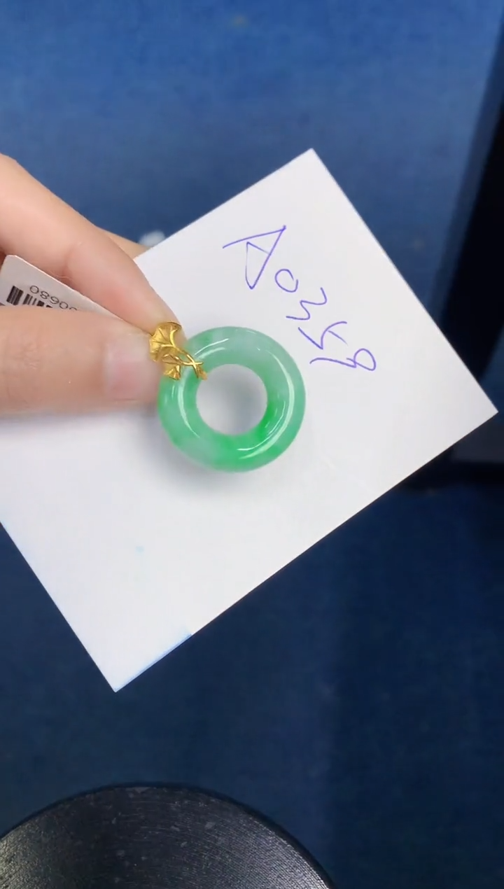 【闪购商品】翡翠颈饰18K金镶嵌000000000