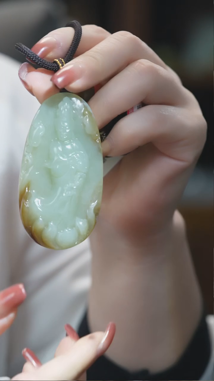 颈饰未镶嵌和田玉观音