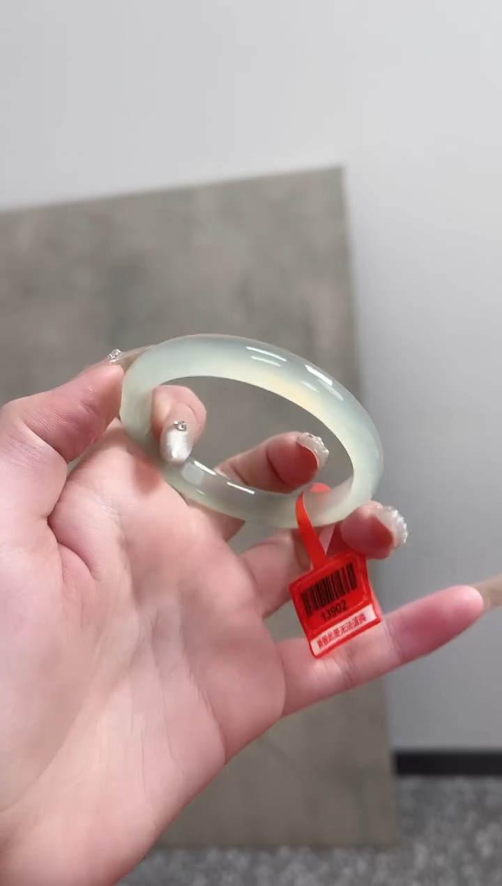 【闪购商品】玛瑙/玉髓手镯未镶嵌52圈 需要包容