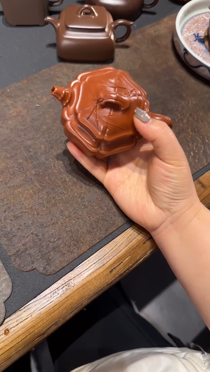 【闪购商品】紫砂茶壶六方海棠双线竹鼓