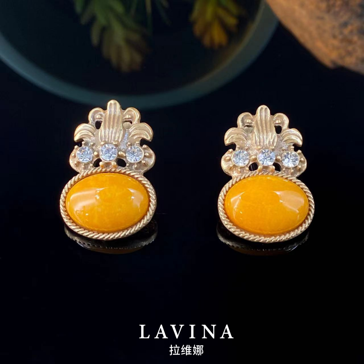 铜合金耳饰 时尚女王耳饰精致复古风耳钉拼色女植物花卉黄色百搭