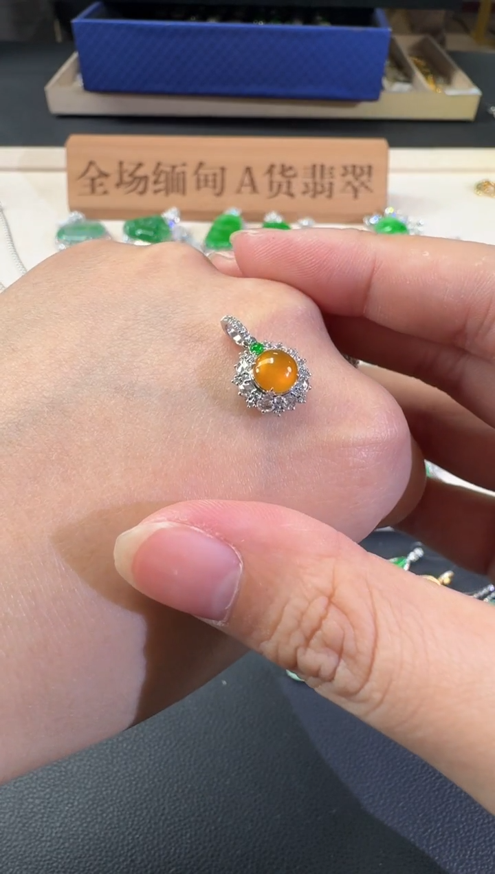 吊坠(不含链)18K金镶嵌翡翠A449|（多样性发其一）