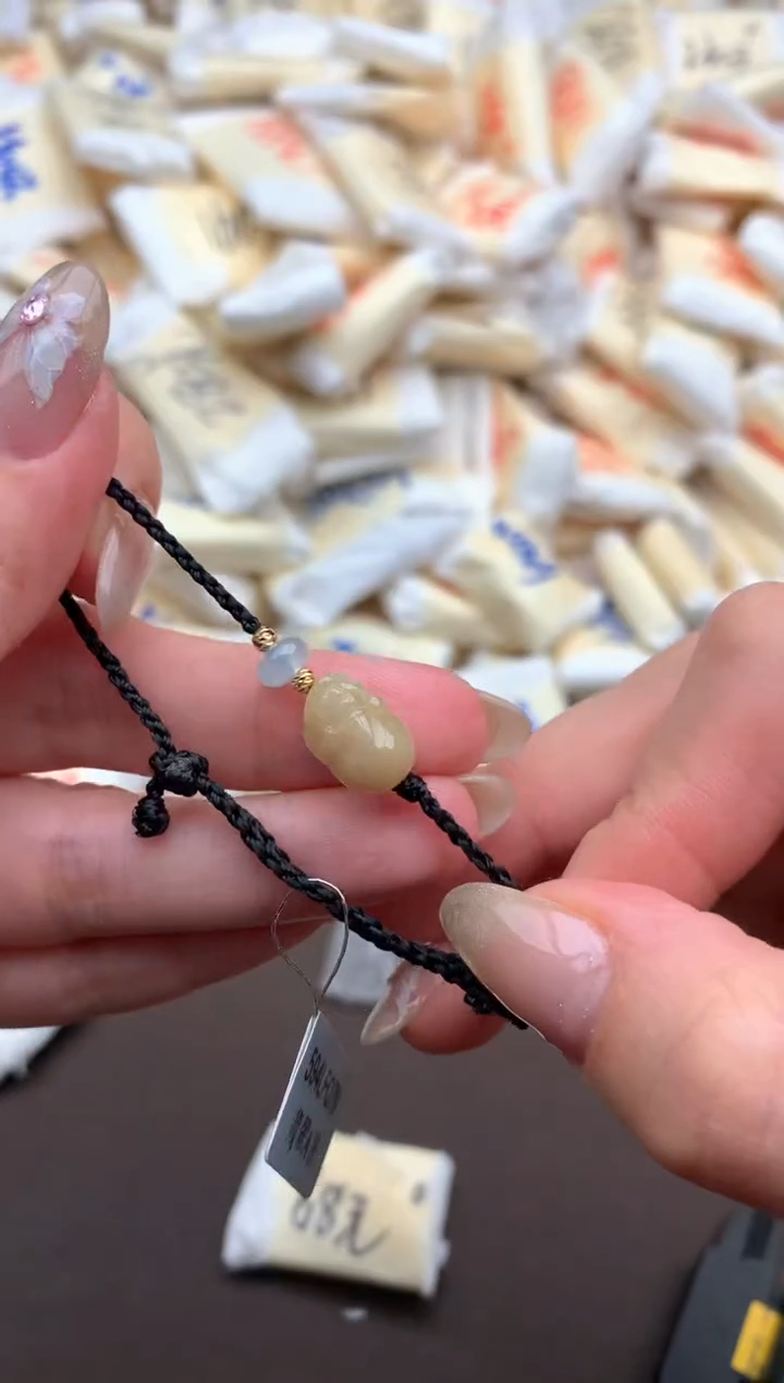 【闪购商品】翡翠手绳未镶嵌一