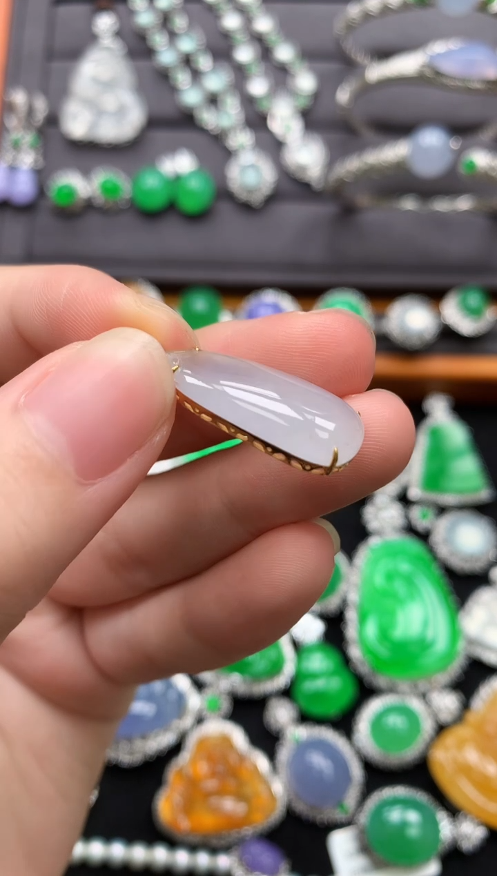 吊坠(不含链)18K金镶嵌翡翠翡翠