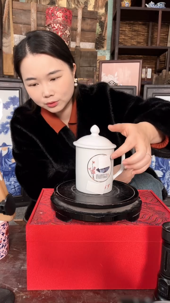 陶景德镇陶瓷摆件M100