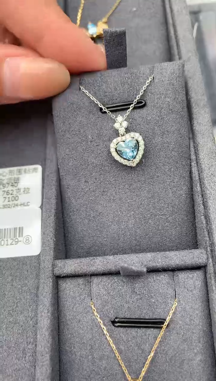 【闪购商品】海蓝宝石颈饰18K金镶嵌海蓝宝项链