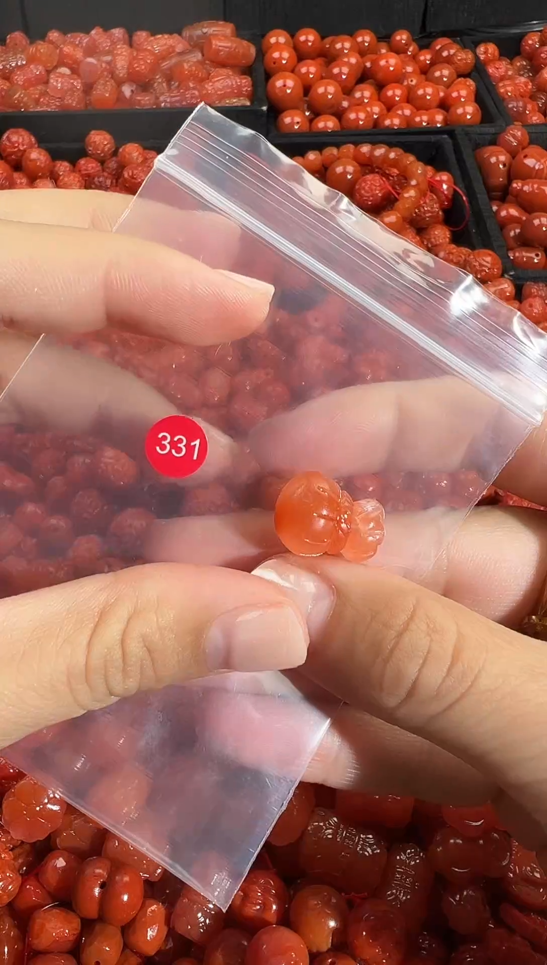 颈饰未镶嵌南红玛瑙1