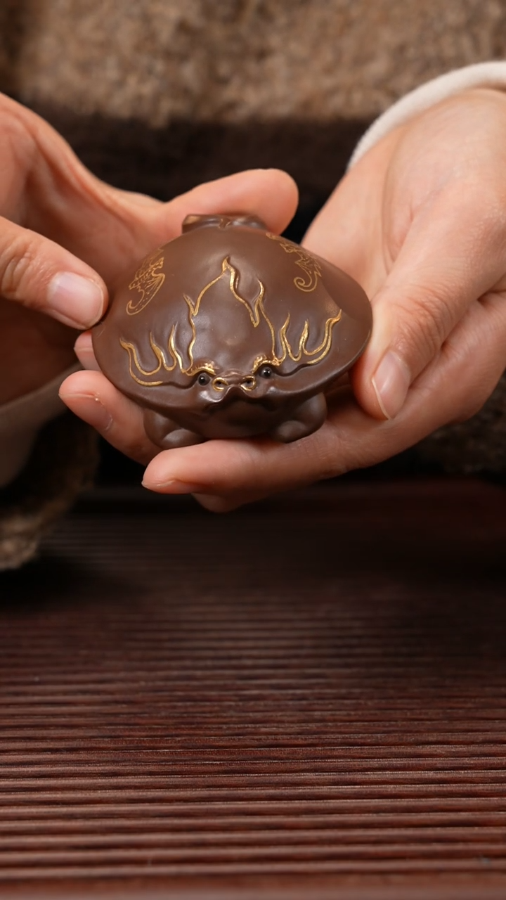 【闪购商品】紫砂茶宠灵龟（描金）