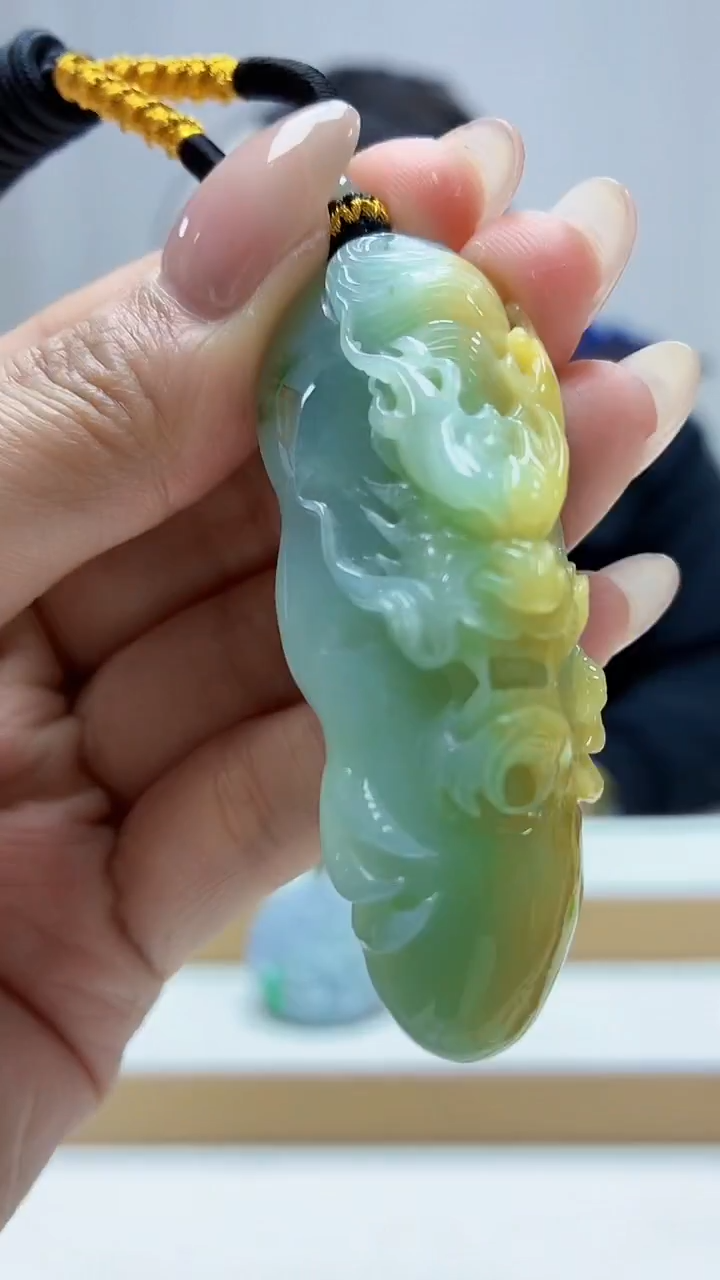 未镶嵌定制翡翠5060MM-毛货挂件51