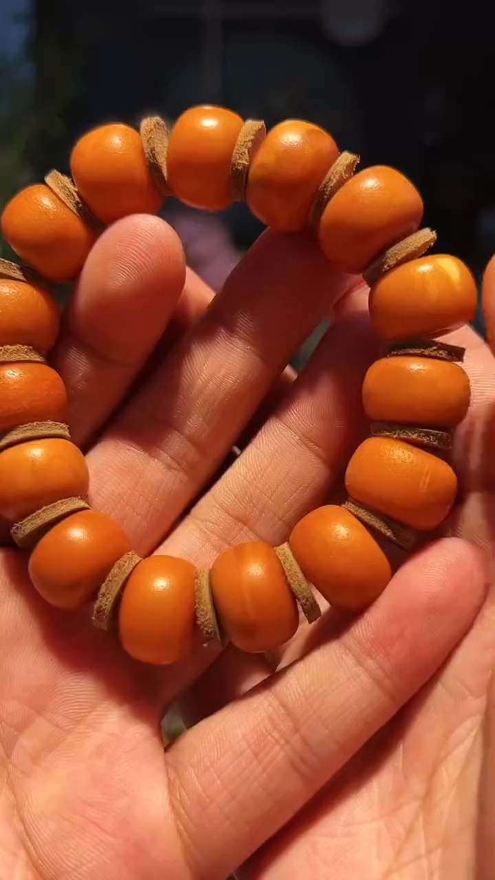 【闪购商品】蜜蜡手链未镶嵌老蜡单圈