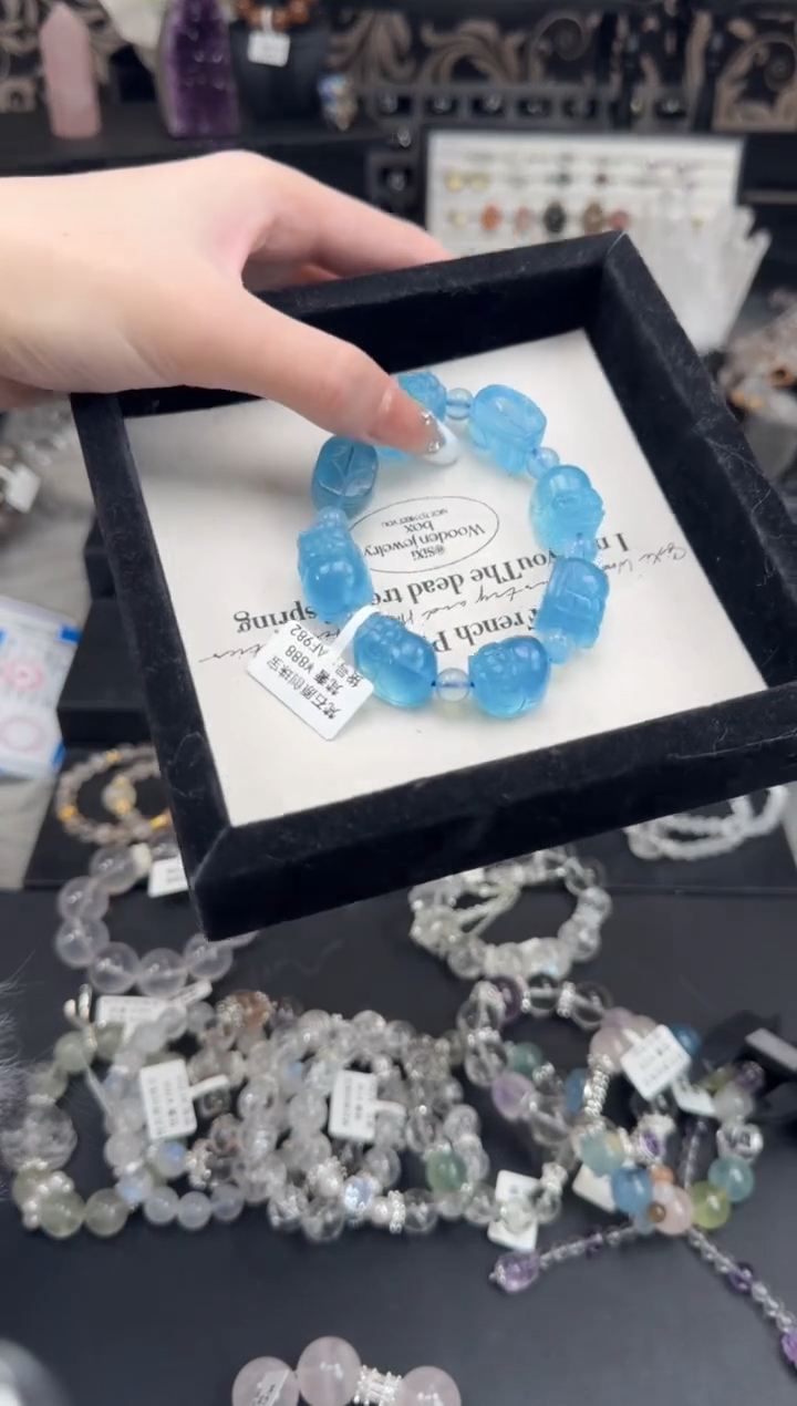 【闪购商品】水晶手链未镶嵌天然水晶 多样性发货