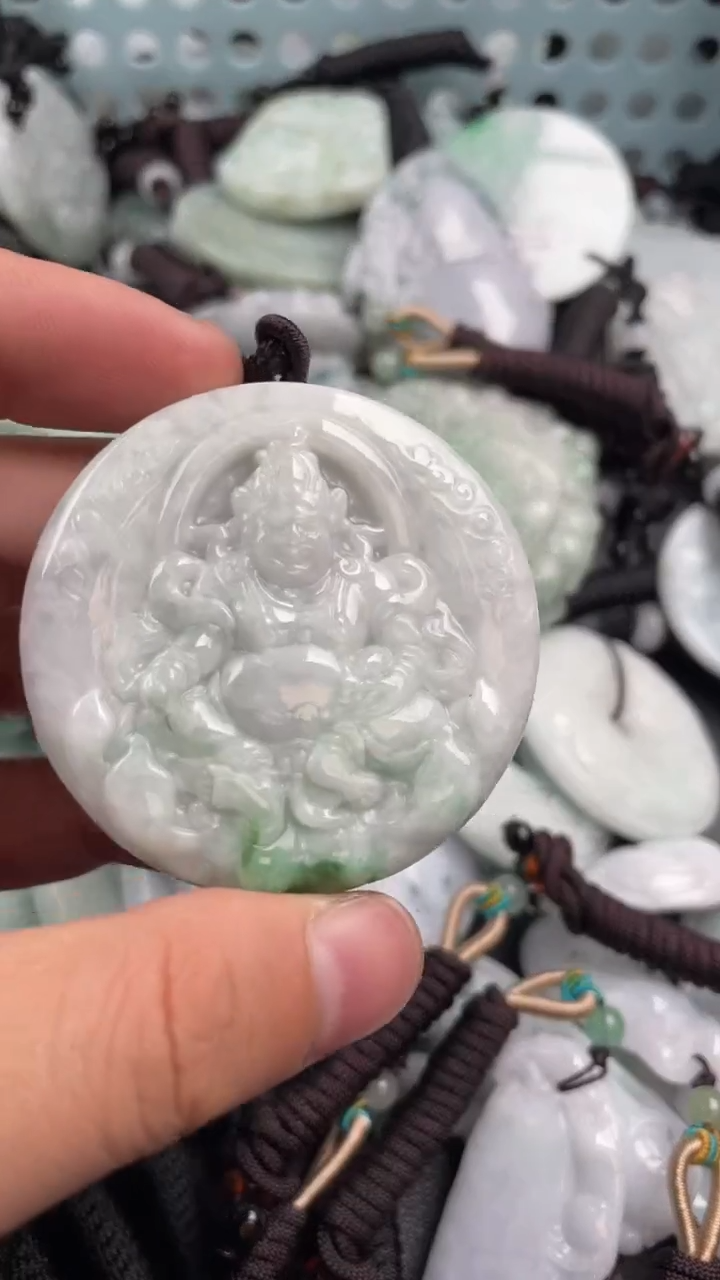 翡翠未镶嵌吊坠(不含链)1