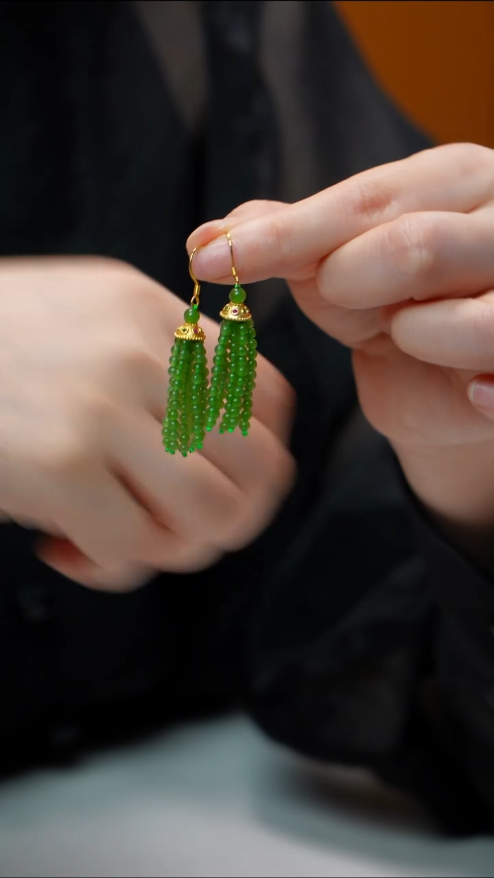 和田玉（碧玉）银S925镶嵌耳饰碧玉苹果绿耳饰 多样性发其一