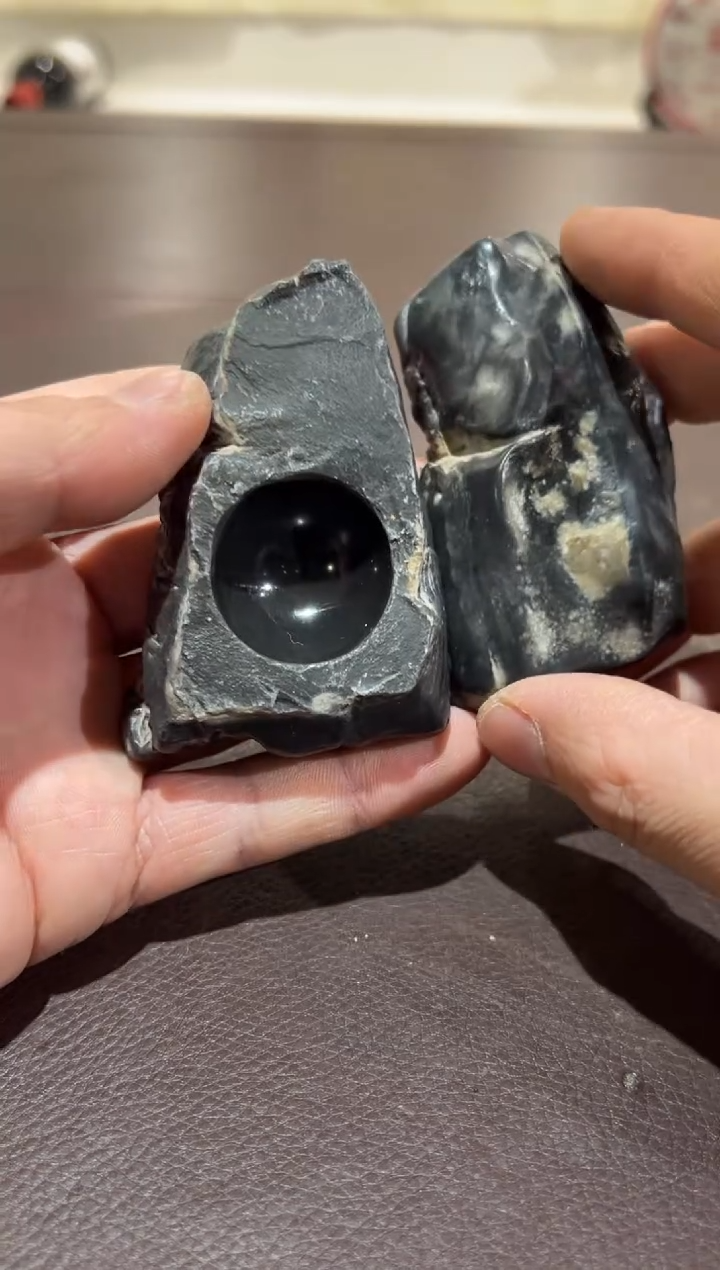 血*意境典雅砚台烟缸摆件